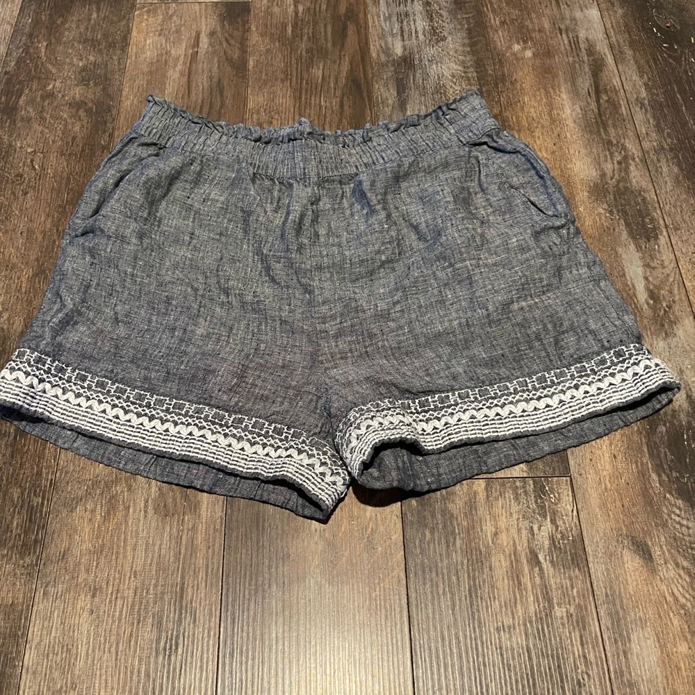 Sigrid Olsen Navy Blue High-Waist Linen-Blend Shorts with White Lace Trim